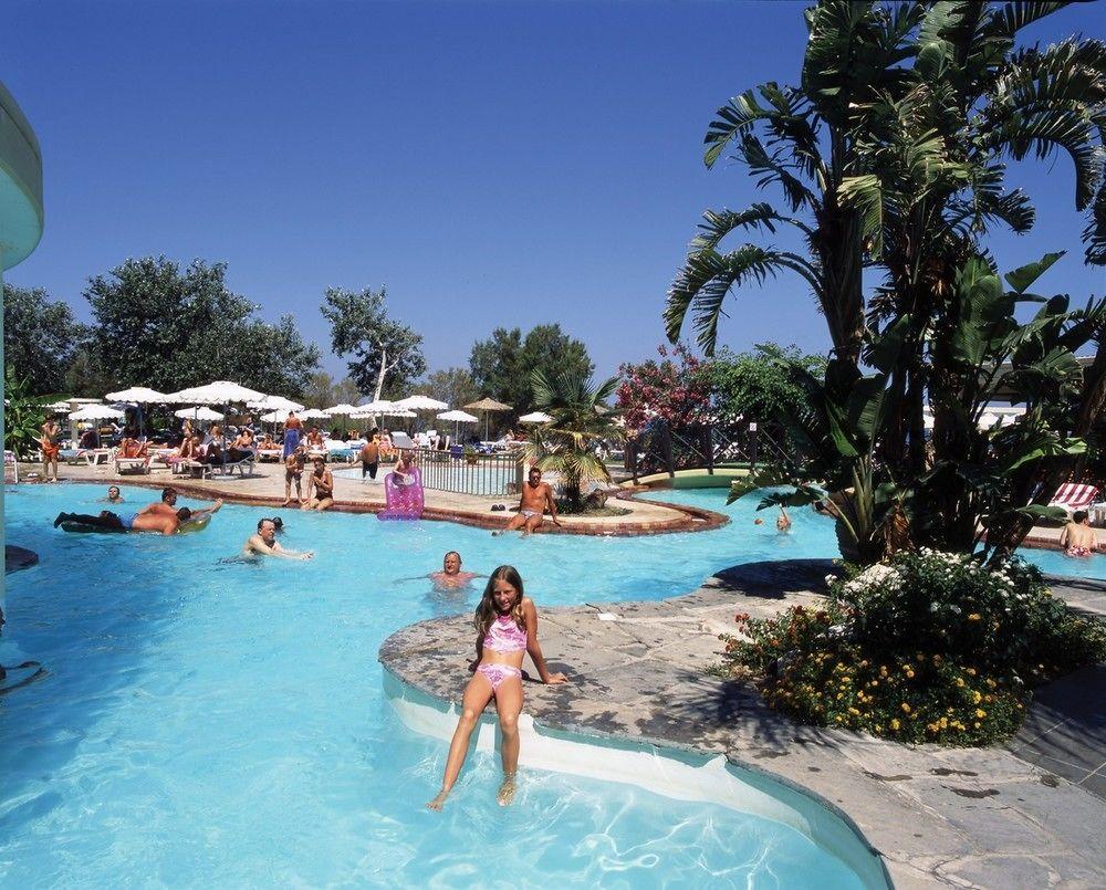 Calypso Palace ファリラキ エクステリア 写真